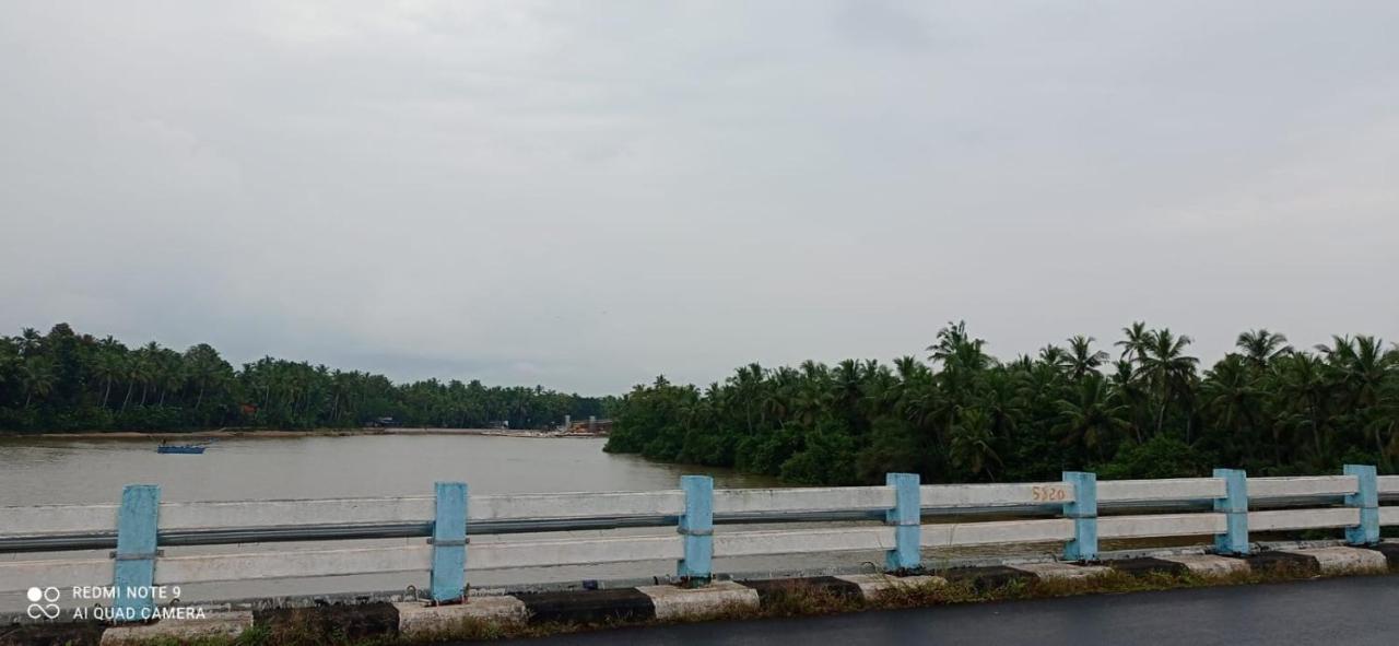 Shruthi'S Aarohi-Nature'S Retreat Mulappilangad Luaran gambar