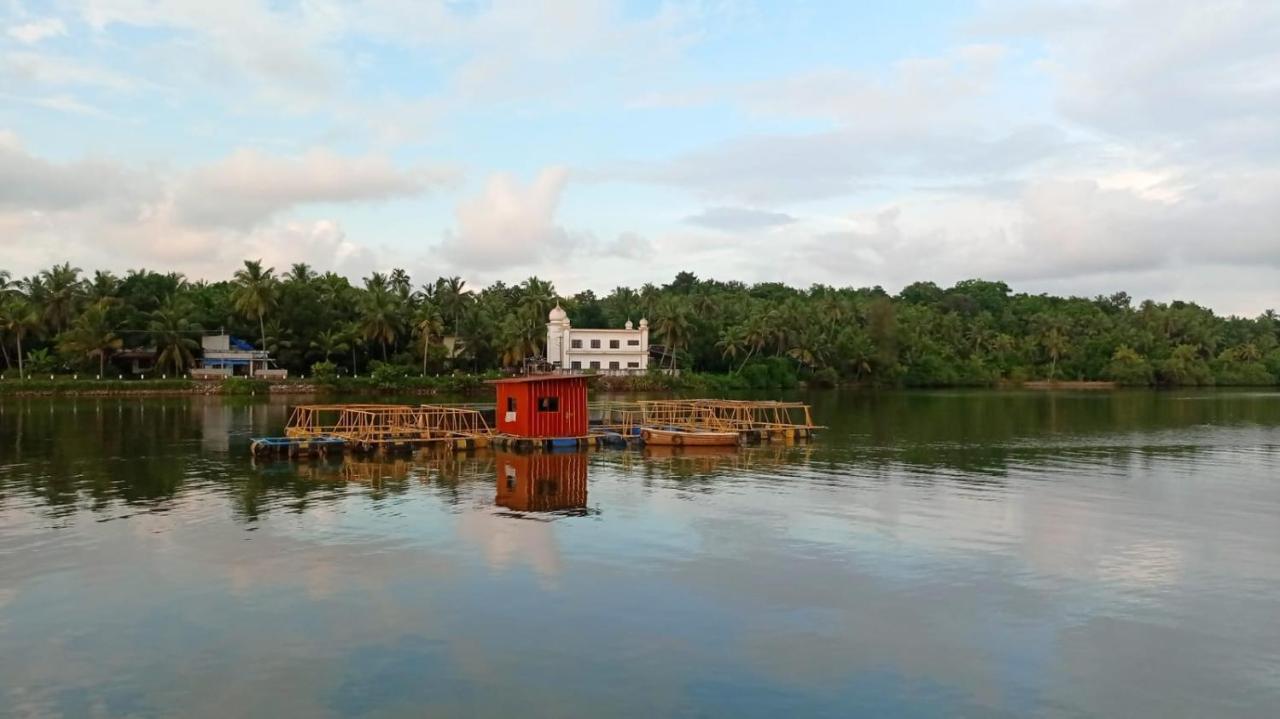 Shruthi'S Aarohi-Nature'S Retreat Mulappilangad Luaran gambar
